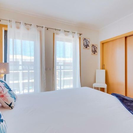 Ria House - Beautiful Apartment With Swiming Pool オリョン エクステリア 写真